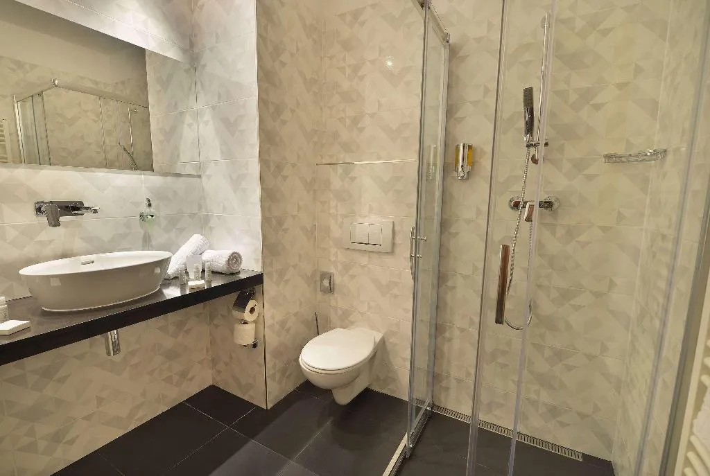 Room, Ramada Airport Prague, Prague