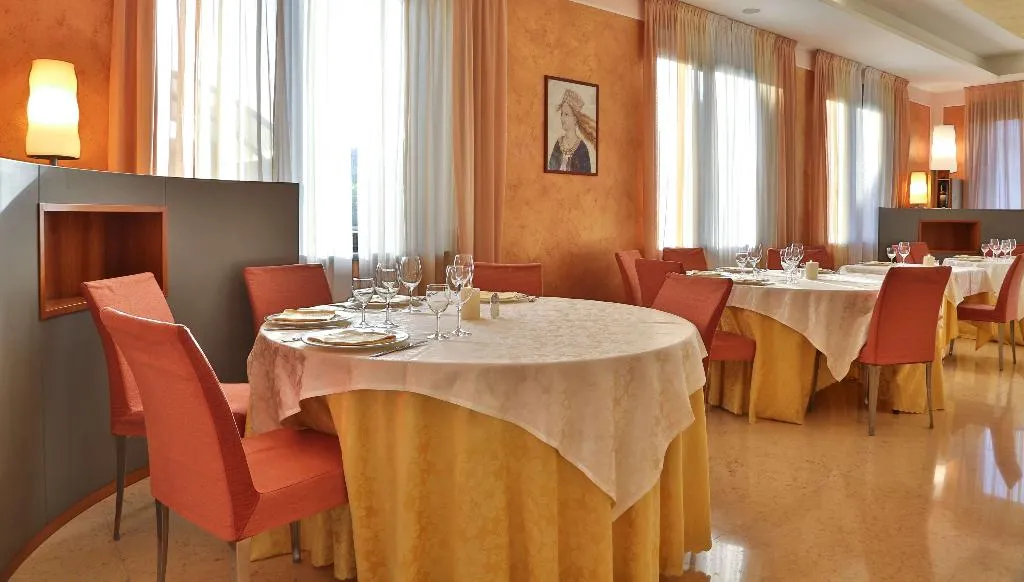 Restaurant, Best Western Cavalieri della Corona, Milan
