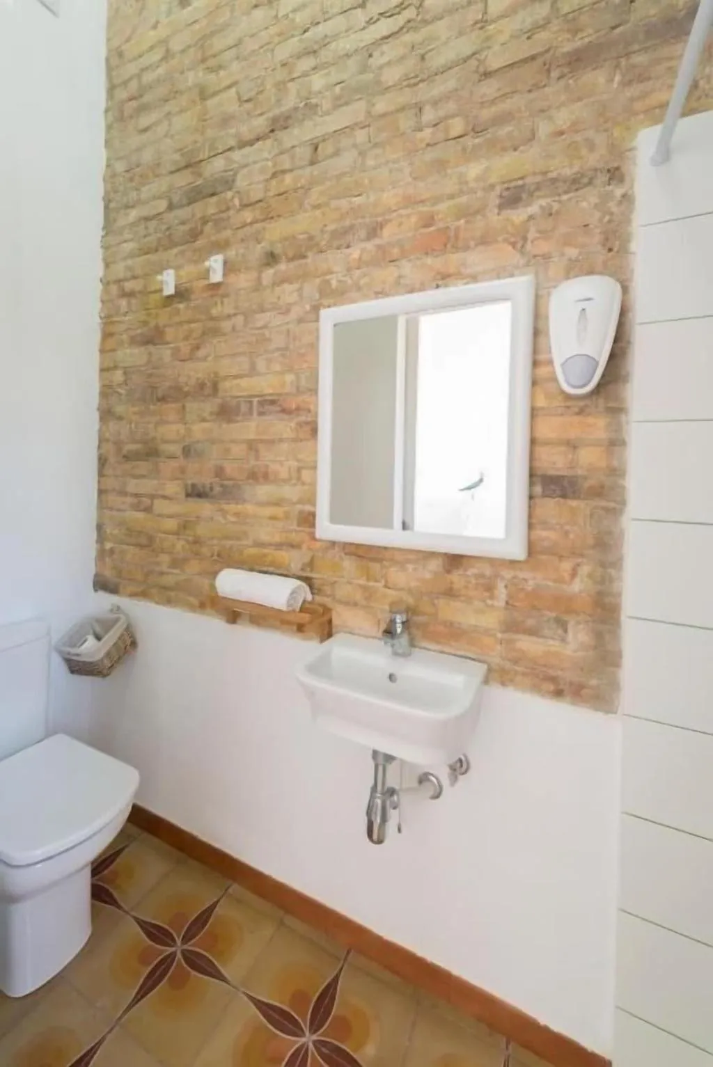Room, Hostal Cling 43, Costa Dorada