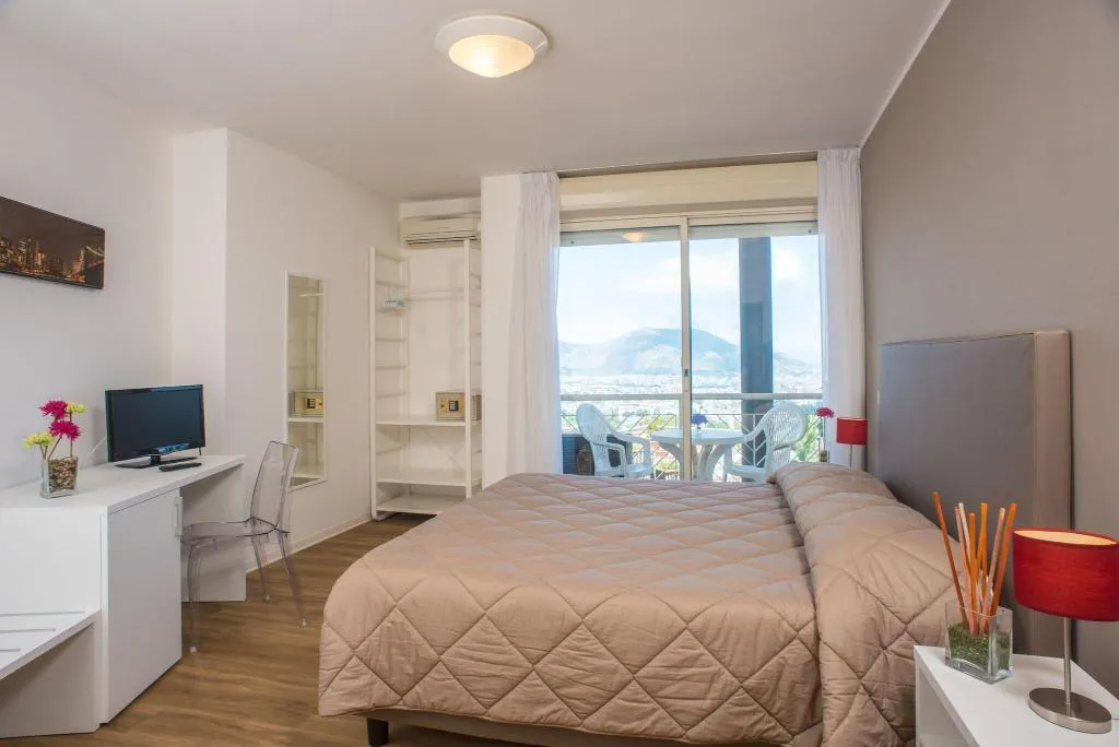 DOUBLE CITY VIEW QUEEN BED Room, Bel 3, Palermo