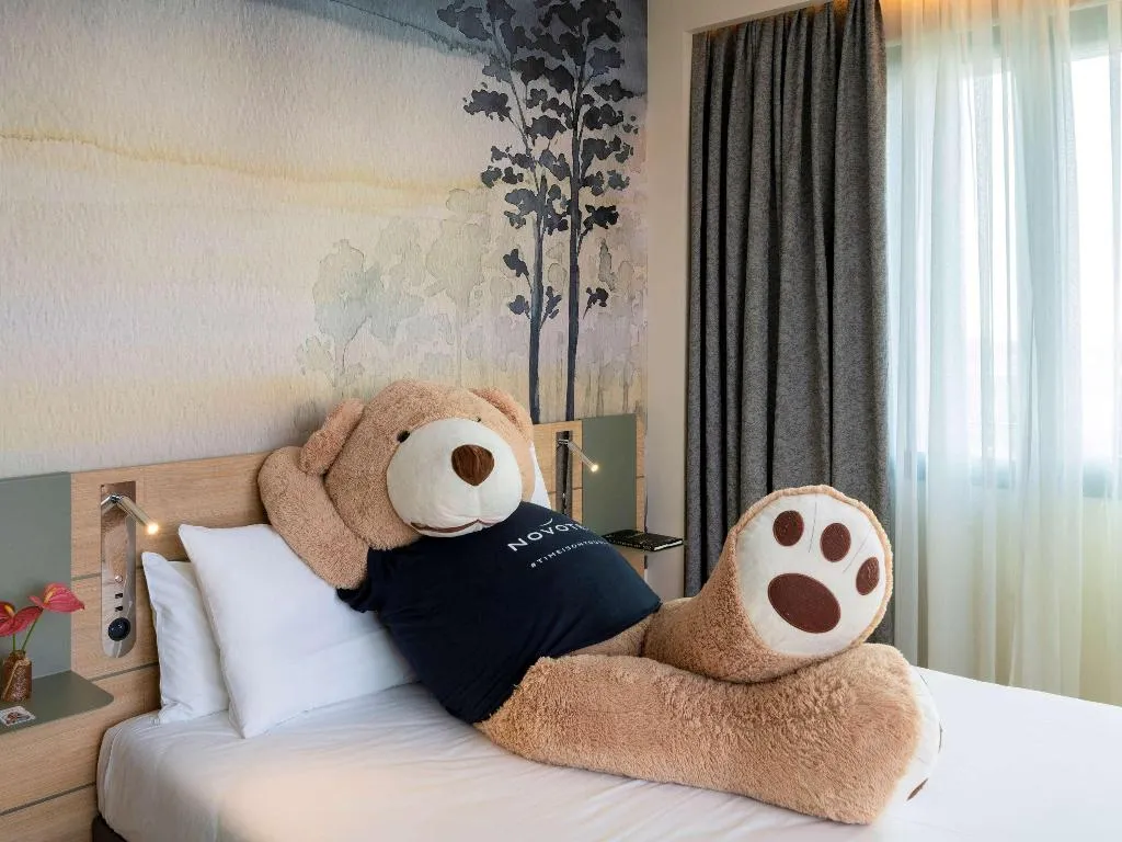 TWIN SUPERIOR KING BED Room, Novotel Madrid City Las Ventas, Madrid