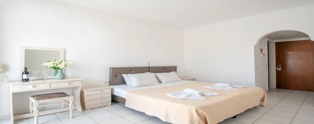 Room BASIC Room, Ikaros, Zante