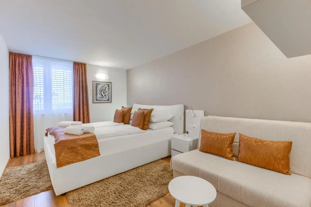 Room, Pansion Martin, Split