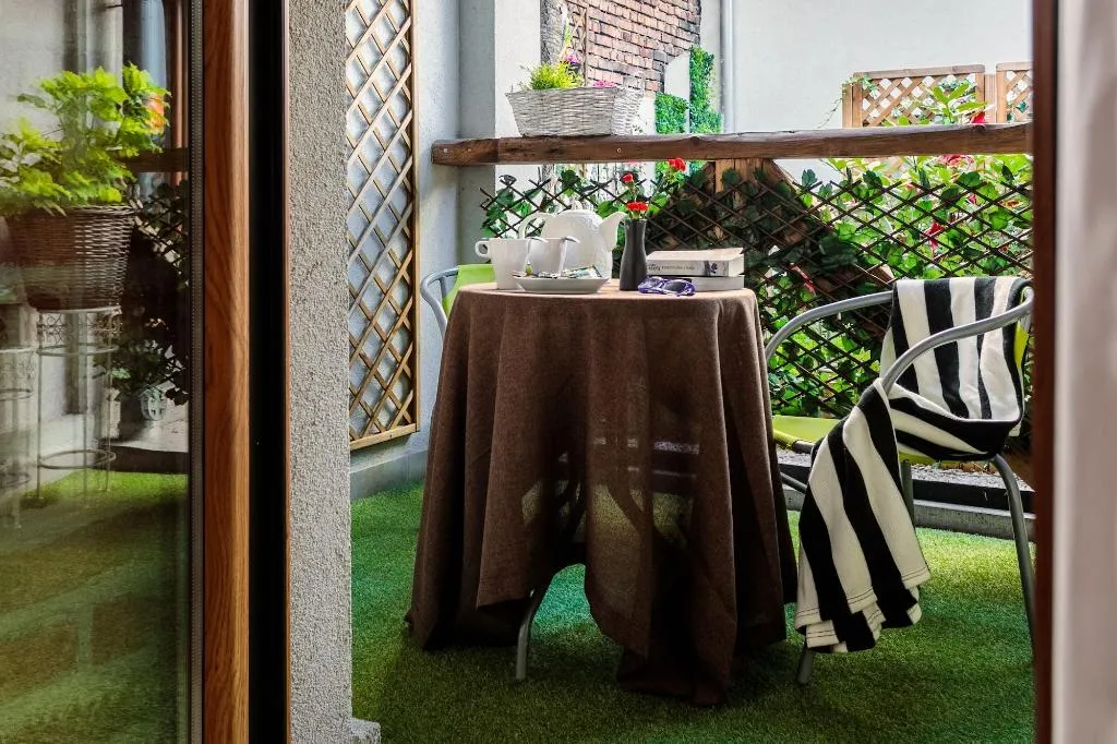 Room, Art & Garden Residence, Krakow