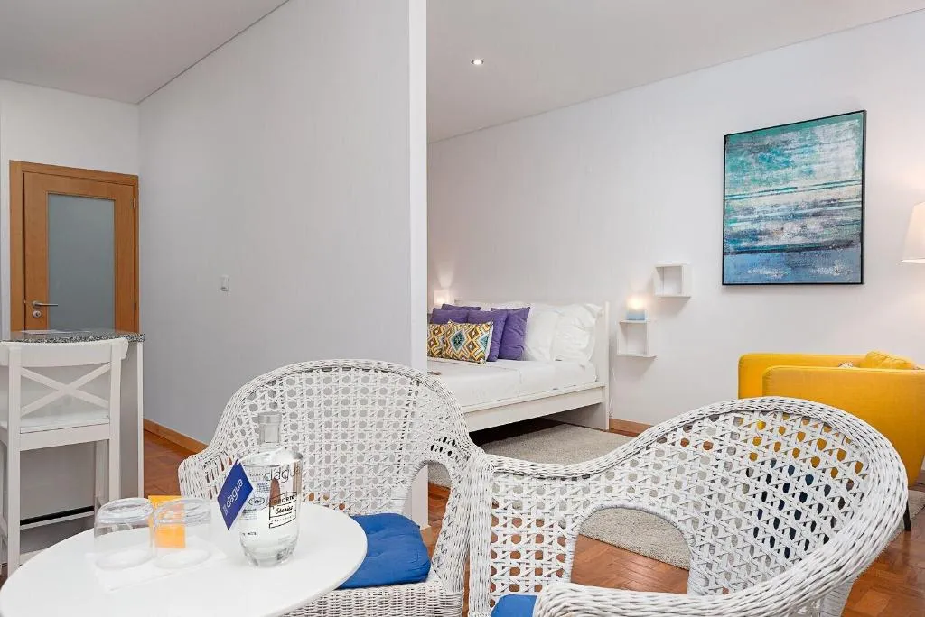 Room, Oporto Stories Apartments - Santa Catarina, 219, Porto