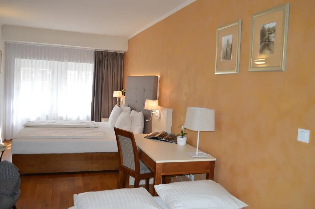 JUNIOR SUITE STANDARD Room, The Golden Wheel, Prague