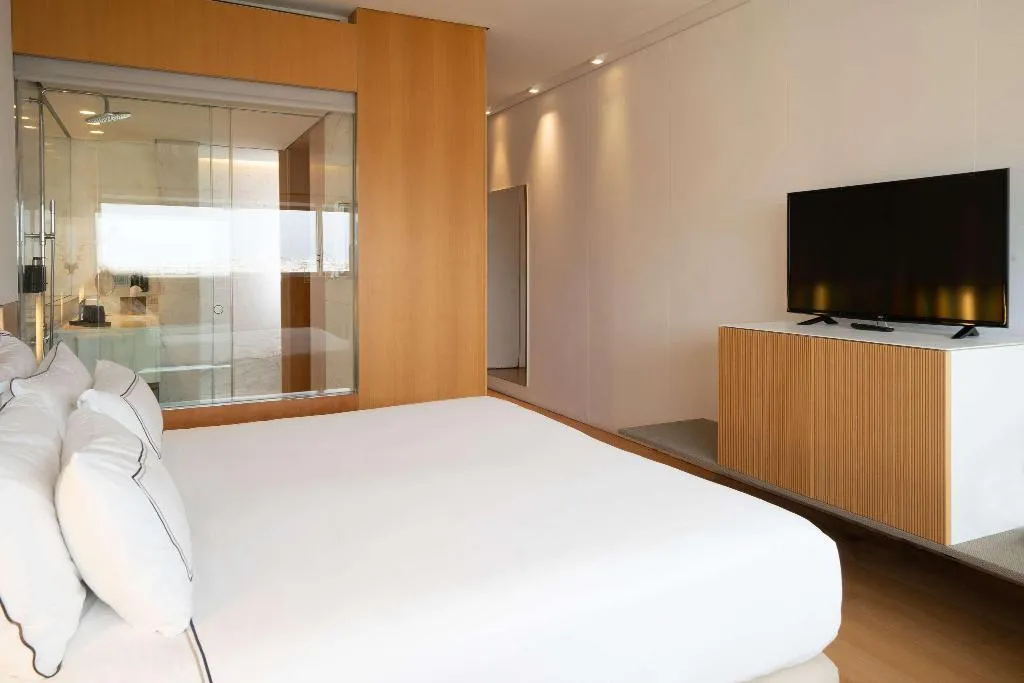 DOUBLE DELUXE Room, Melia Palma Bay, Majorca
