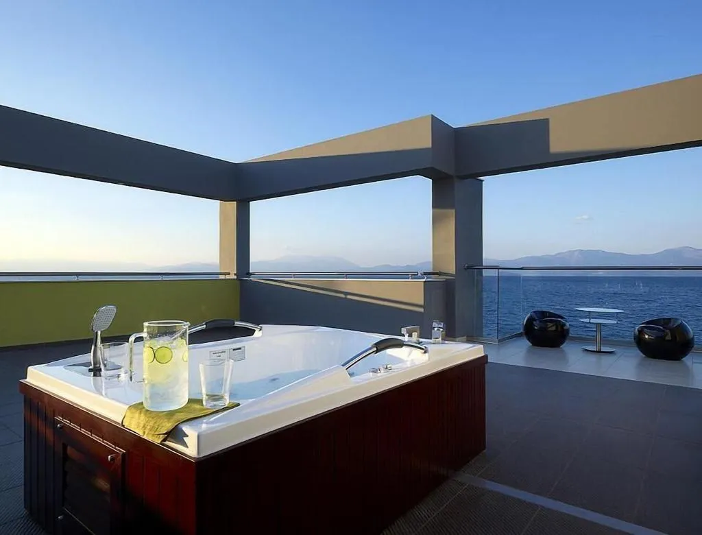 Pool, Arion Hotel, Athens