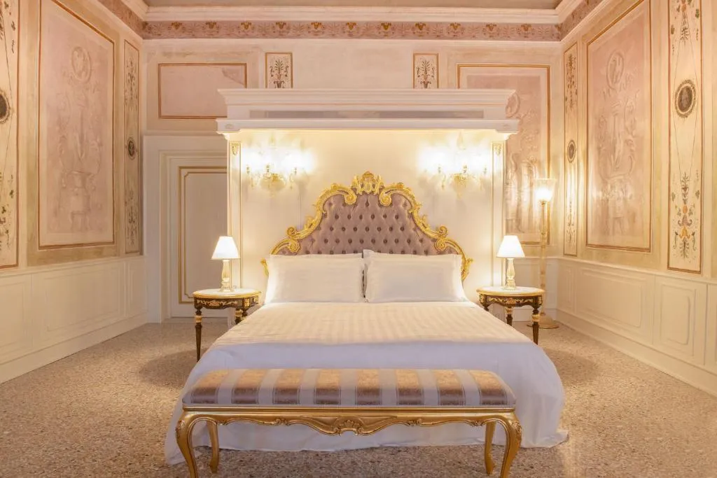 SUITE Presidential Room, Cà Bonfadini Historic Experience, Venice