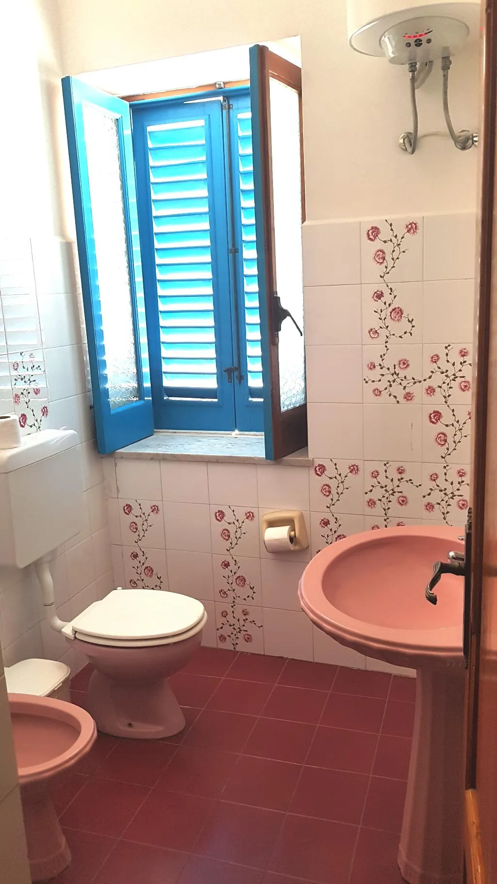 QUADRUPLE DELUXE WITH BALCONY Room, Casa Vittorio, Catania