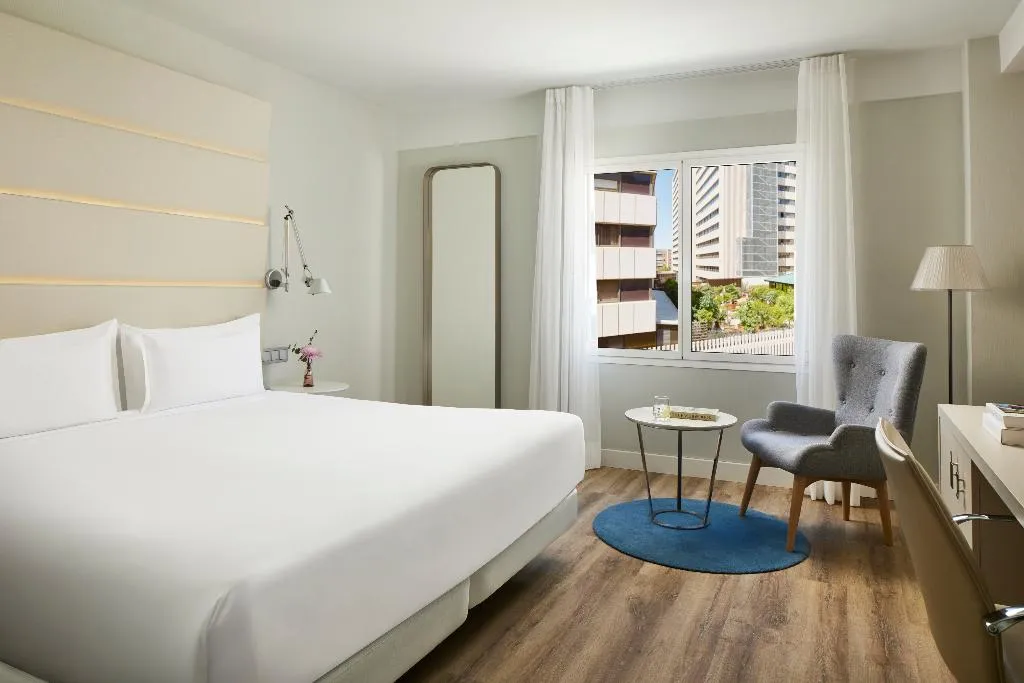 DOUBLE SINGLE USE WITH VIEWS Room, NH Madrid Balboa, Madrid