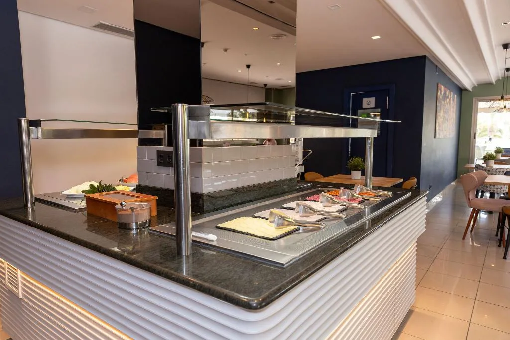 Restaurant, Travelodge Alicante Puerto, Costa Blanca