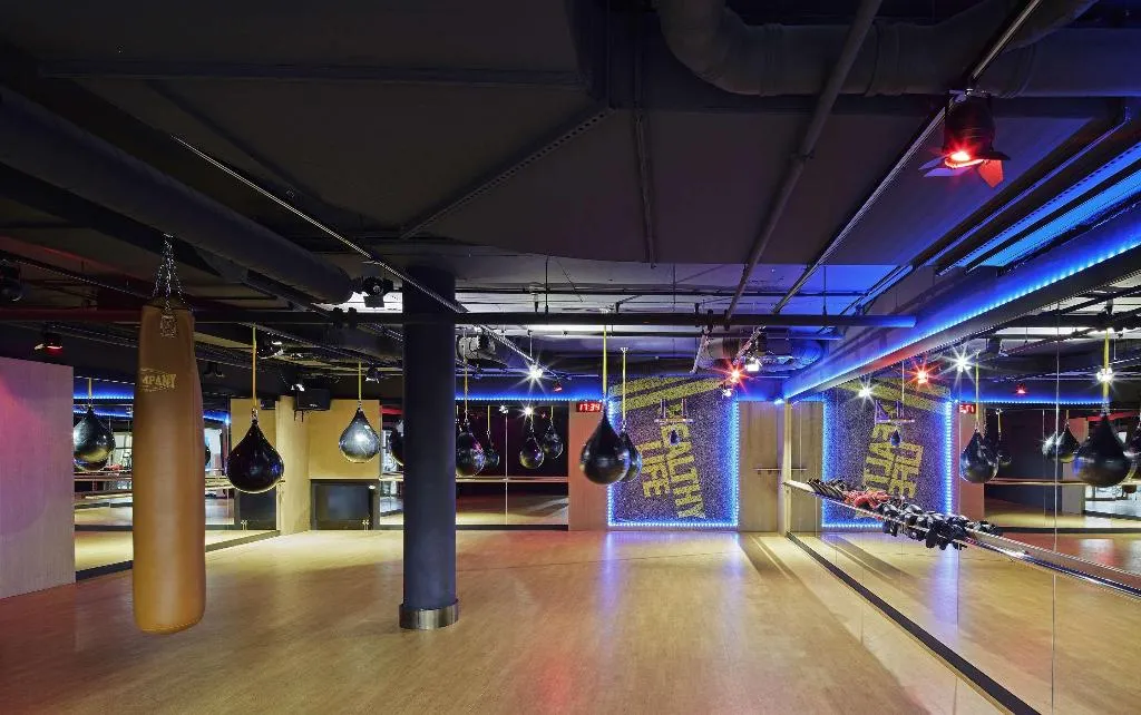 Sports and Entertainment, Titanic Chaussee Berlin, Berlin