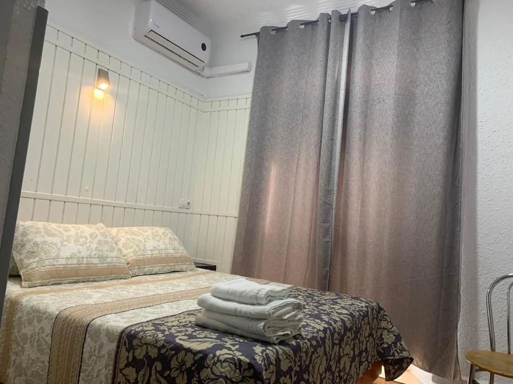General view, Hostal Alcobia, Seville