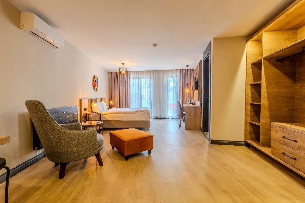 FAMILY ROOM TWO BEDS Room, Leliko Suites, Antalya