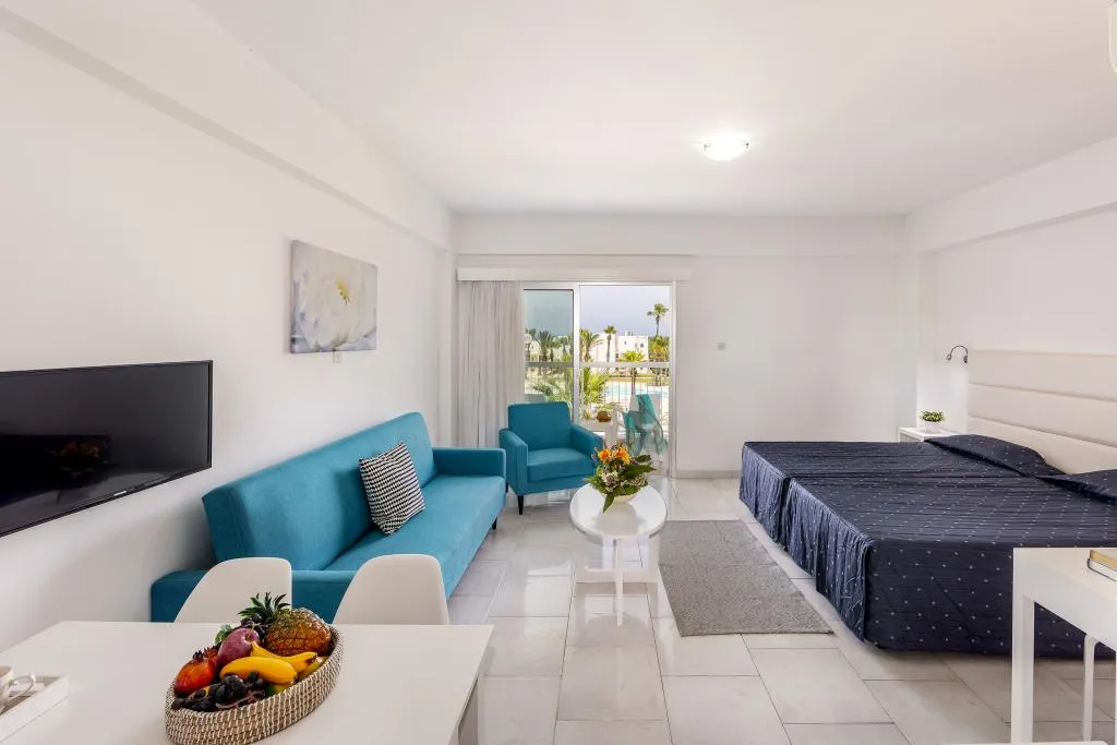 STUDIO STANDARD Room, Papantonia Hotel Apts, Cyprus