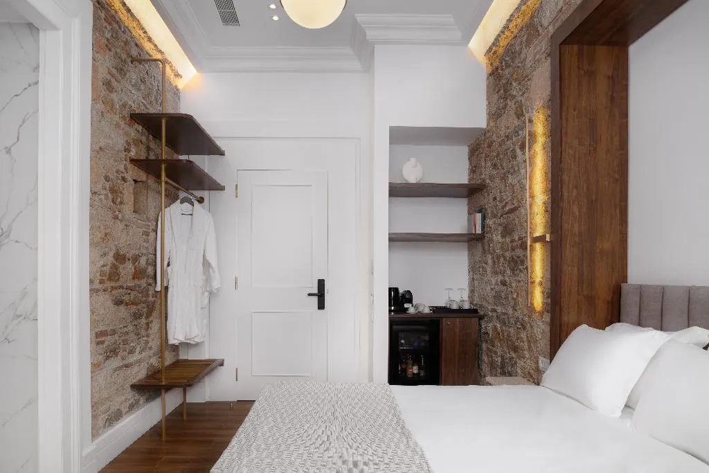 SUITE STANDARD Room, La Divina, Athens