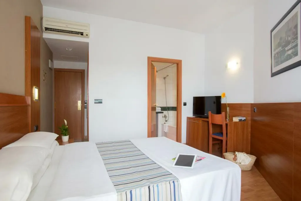 DOUBLE SINGLE USE STANDARD Room, O7 Alea, Majorca