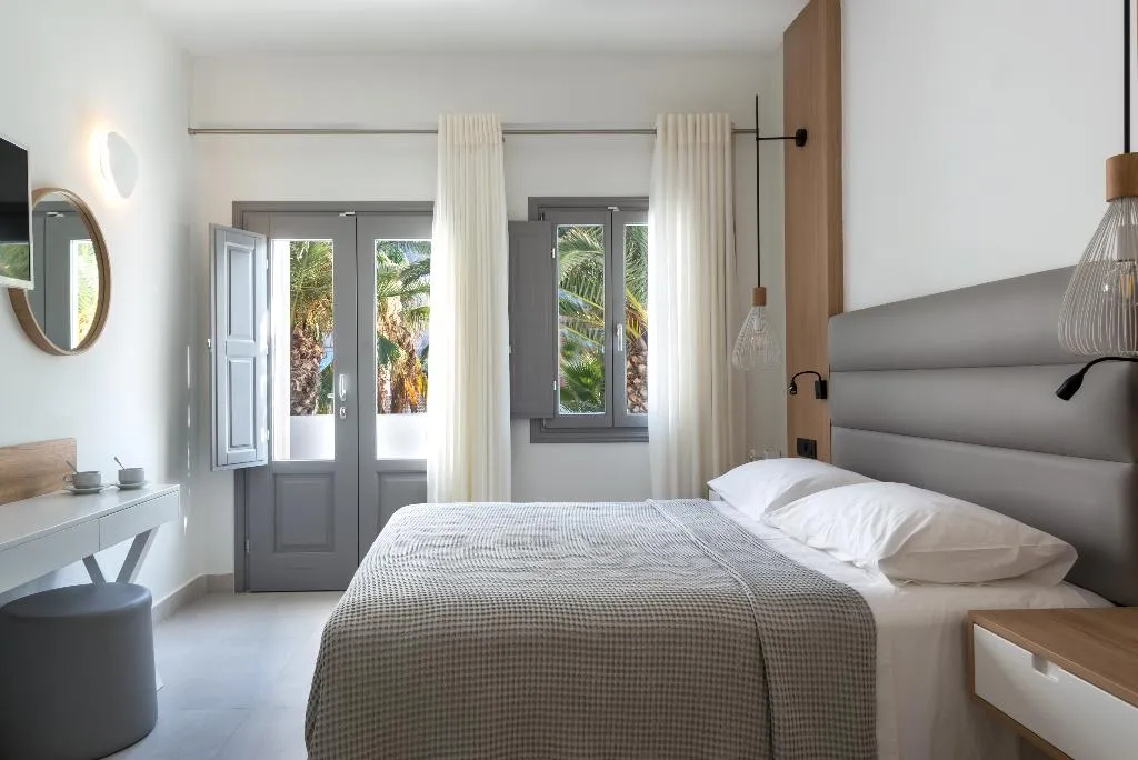 Room, Strogili, Santorini