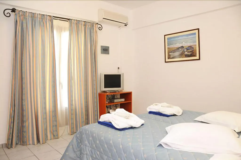 Room, Skiathos Island Suites, Skiathos