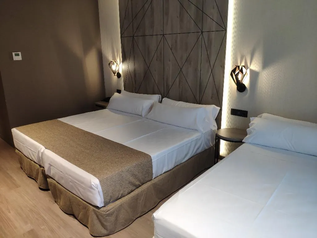 TRIPLE SUPERIOR Room, Bristol, Costa Blanca