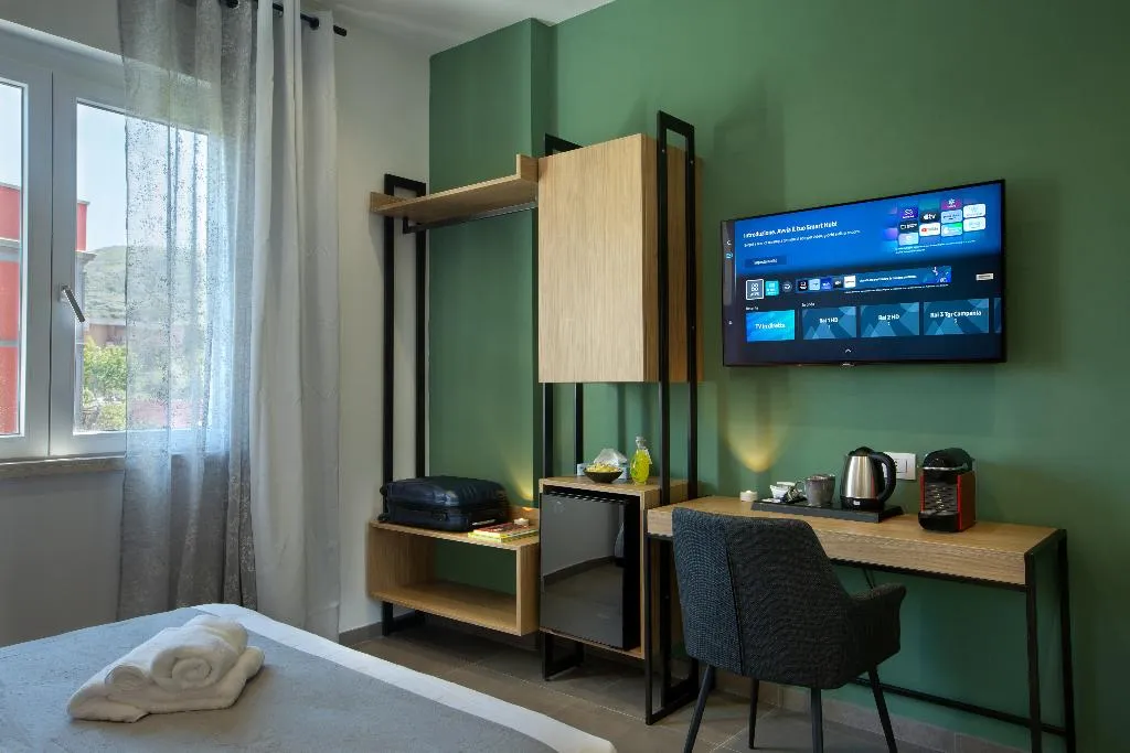 DOUBLE STANDARD Room, Mare Fuori Rooms, Naples