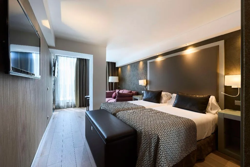 Room, Catalonia Square, Barcelona