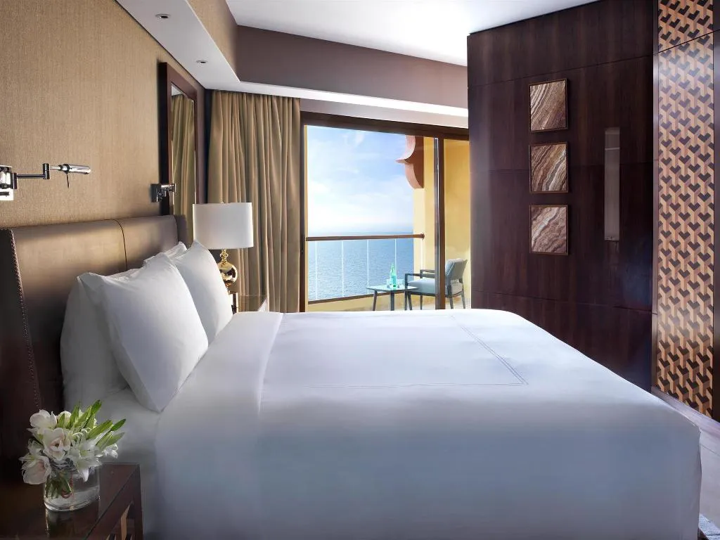 FAMILY ROOM DELUXE Room, Fairmont Ajman, Dubai