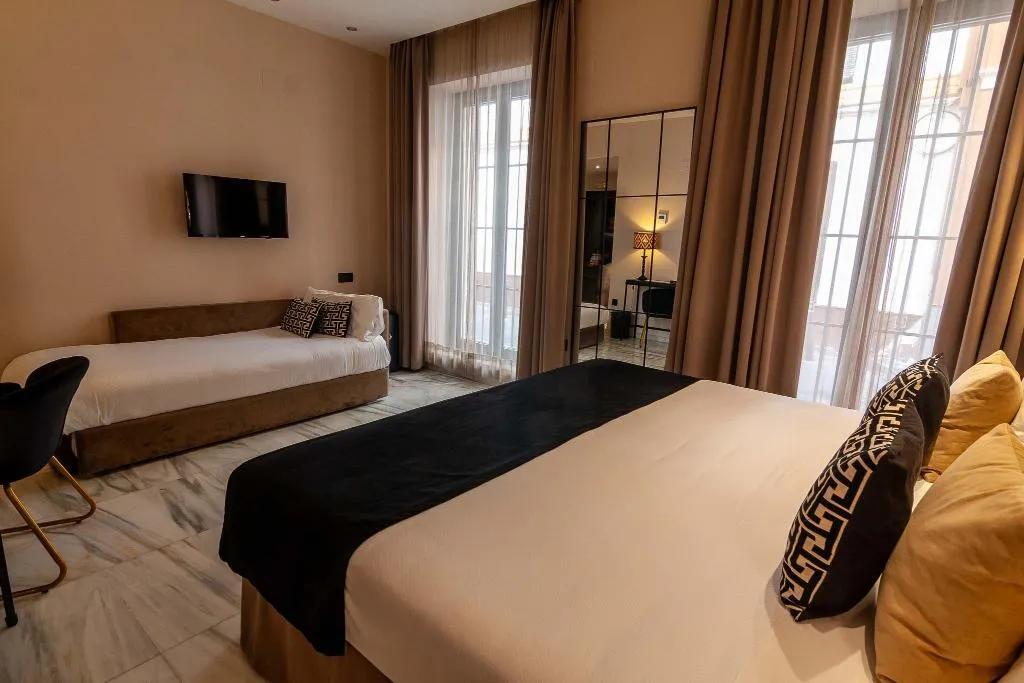 FAMILY ROOM CAPACITY 2 Room, San Gil, Seville