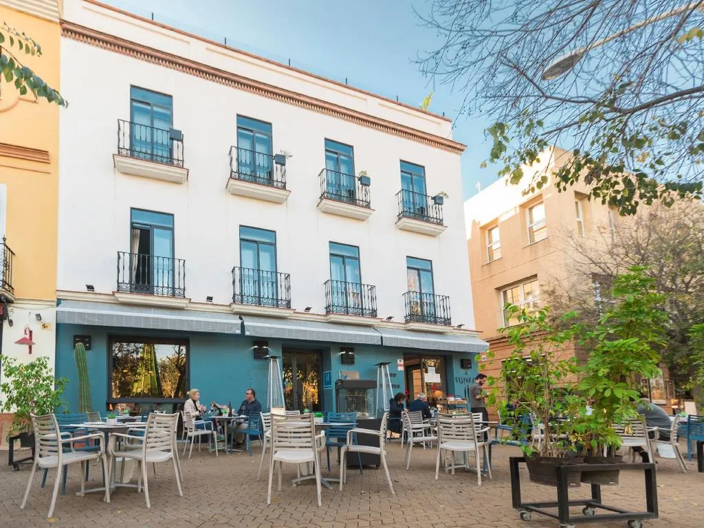 General view, The Corner House, Seville