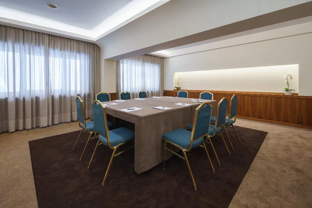 Conferences, Exe Majestic, Naples