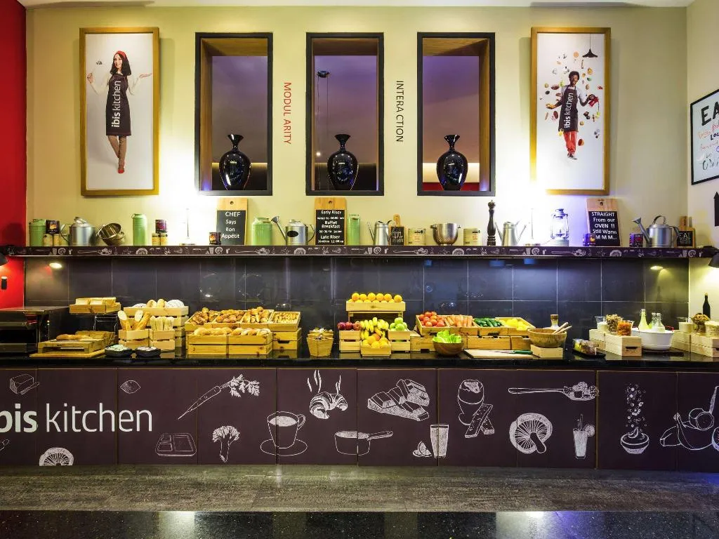 Restaurant, Ibis Mall  Avenue Dubai Hotel, Dubai