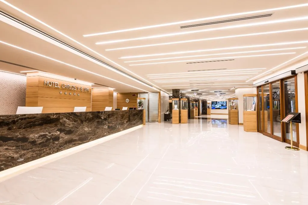 Lobby, Smy Carlos V Wellness and Spa Alghero, Alghero