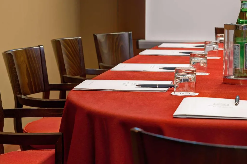 Conferences, Barchetta Excelsior, Milan