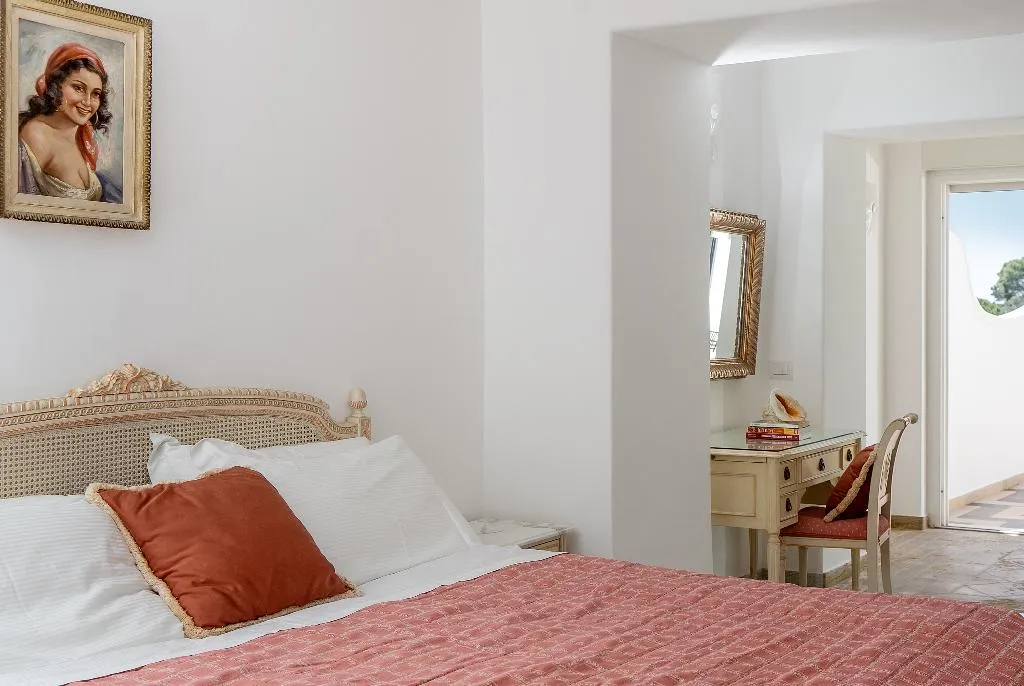 Room, La Floridiana, Naples