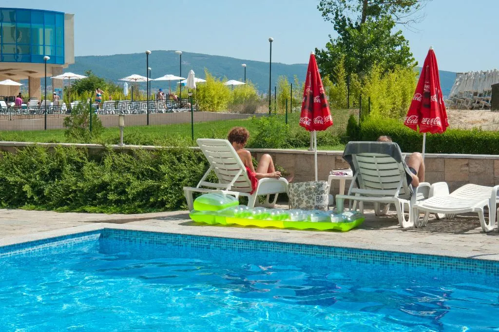 Pool, Viand, Bourgas