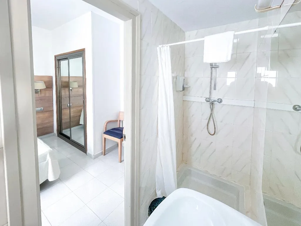 SINGLE STANDARD Room, Ibiza Playa, Ibiza