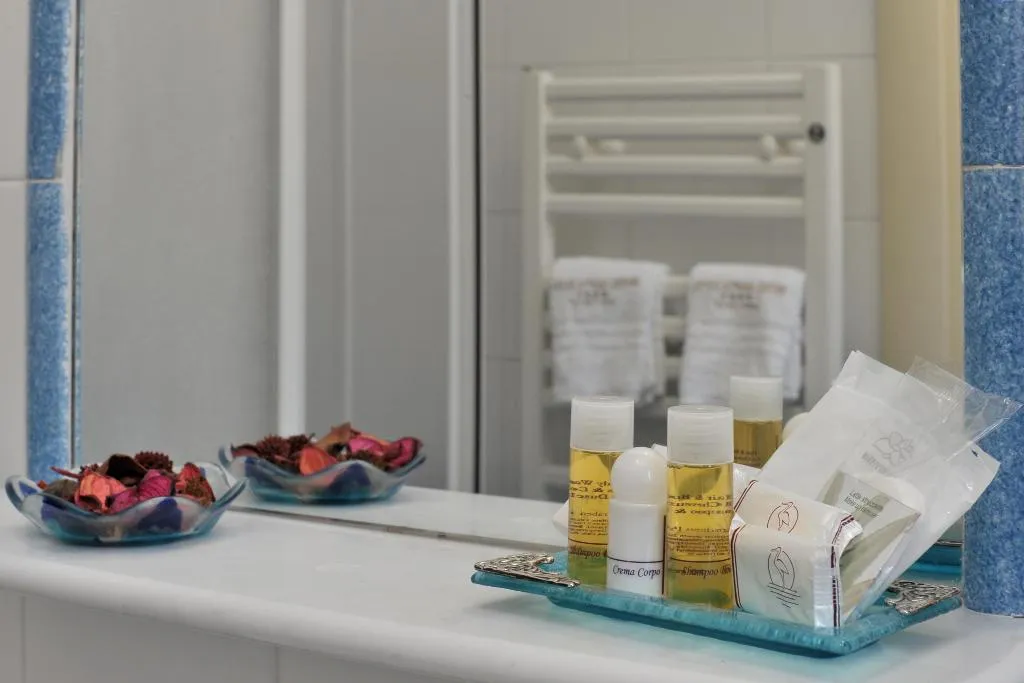 SINGLE ECONOMY Room, Hotel Santa Lucia, Naples