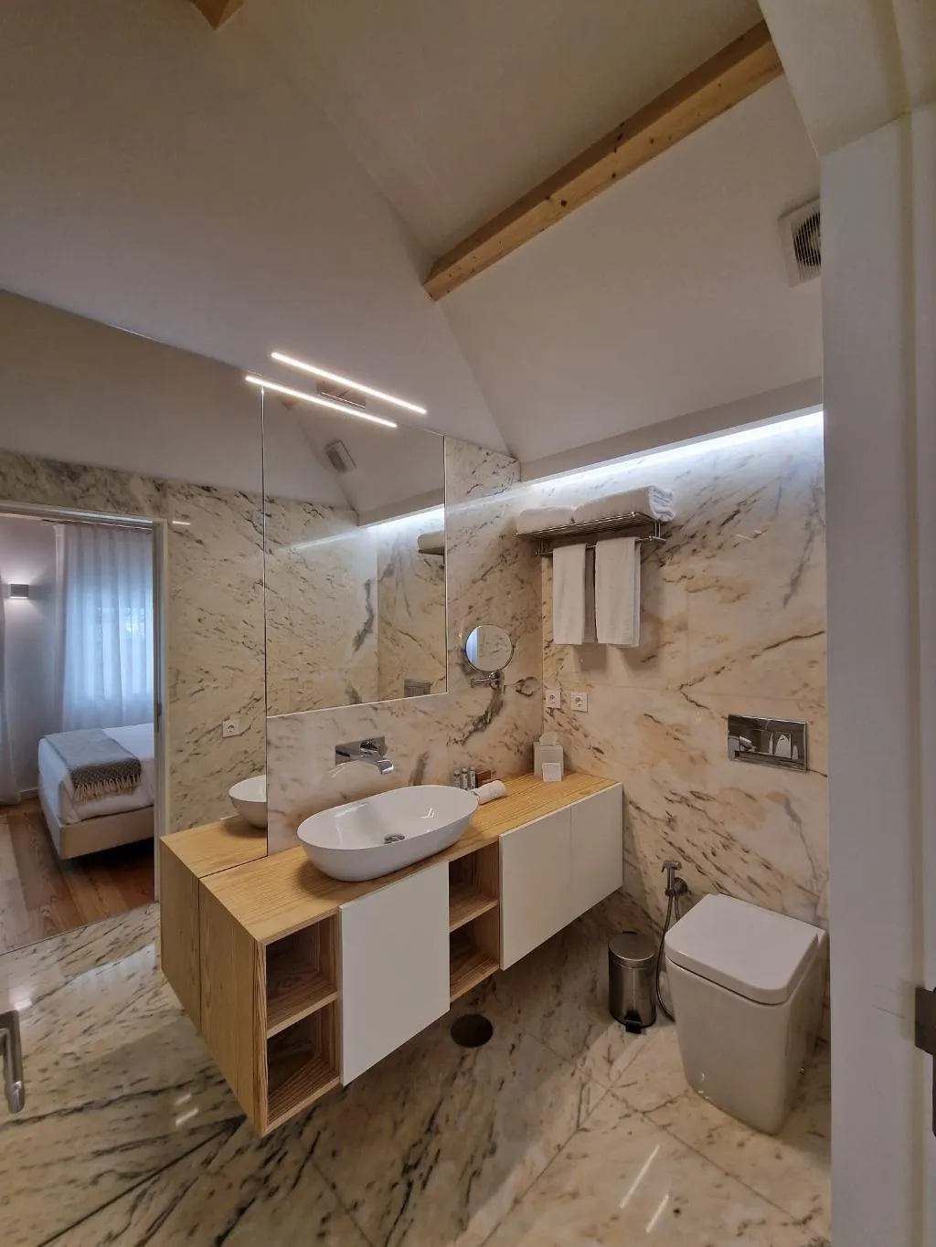 STUDIO DELUXE ONE BED Room, Porta Nobre Boutique Hotel by Aspasios, Porto