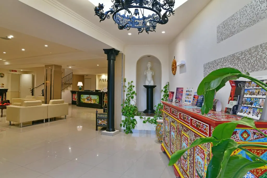 Lobby, Villa Linda, Catania