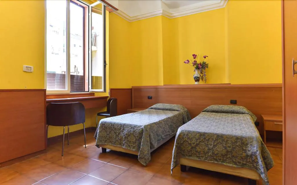 Room, Hostel Beauty, Naples