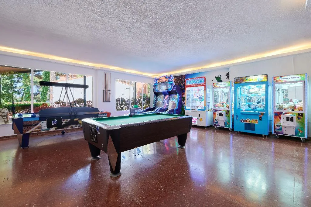 Sports and Entertainment, AluaSun Marbella Park, Costa Del Sol