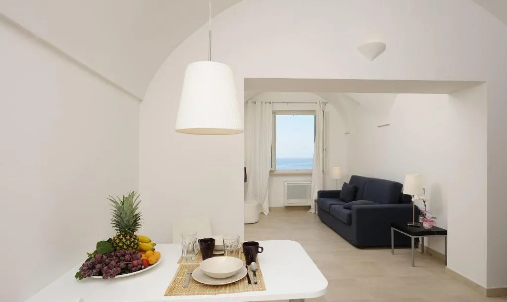 Room, Residence La Dolce Vita, Naples