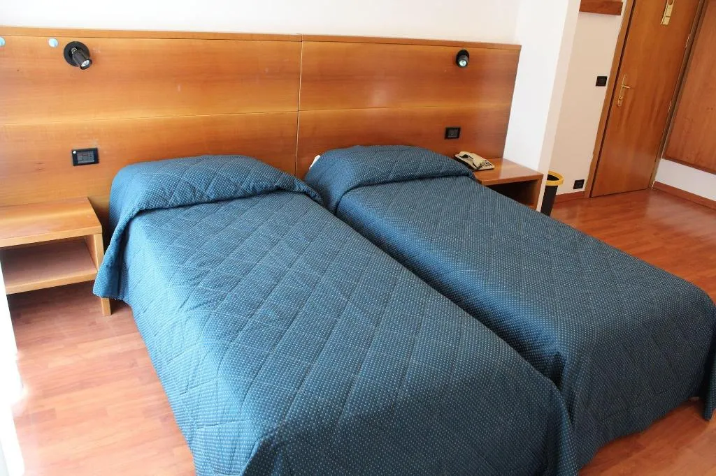 Room, Hotel Selide, Milan