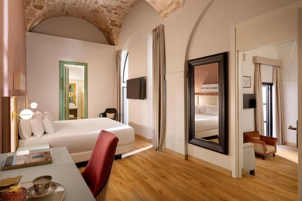 Room, Los Seises By Fontecruz, Seville