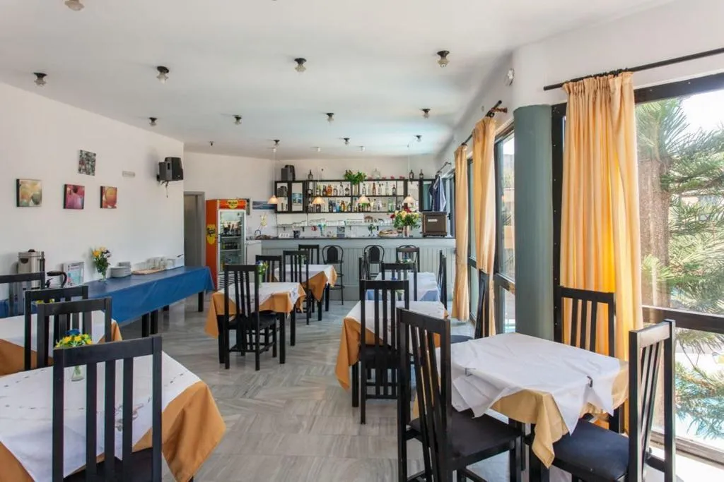 Restaurant, Akasti Hotel, Crete