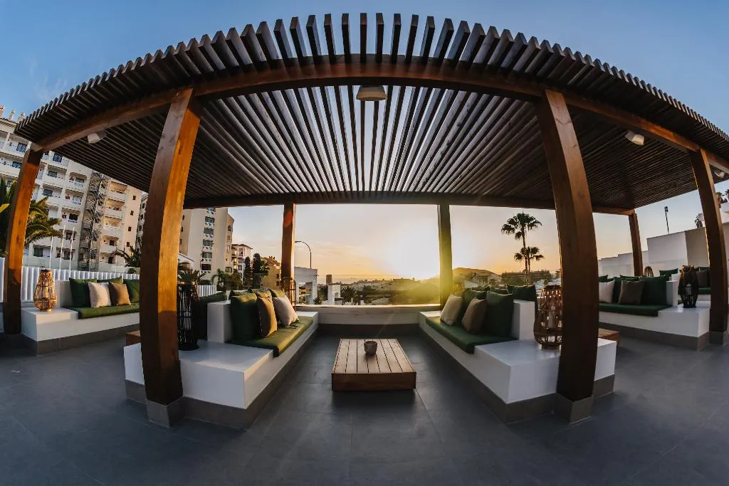 Terrace, Ohasis Apartments, Tenerife