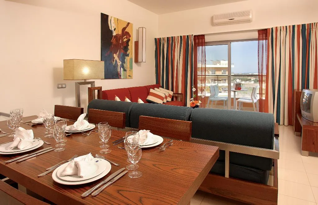 APARTMENT CAPACITY 4 ONE BEDROOM Room, Balaia Atlantico, Algarve