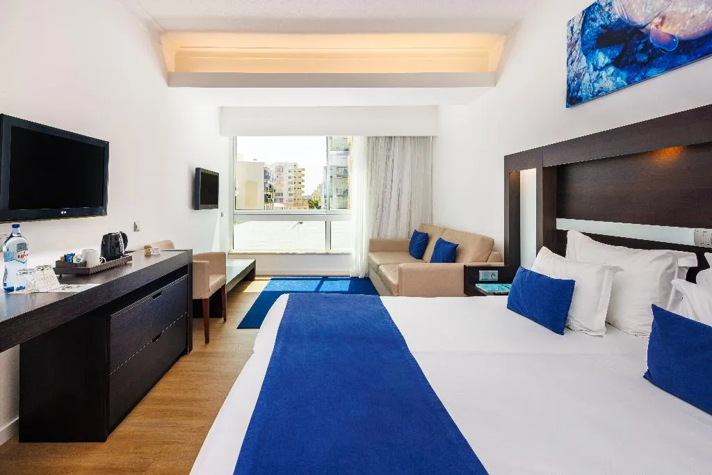 DOUBLE CAPACITY 4 Room, Jupiter Algarve Hotel – Beach & Spa, Algarve