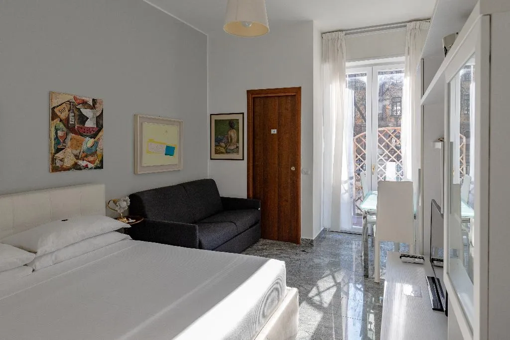 QUADRUPLE EXECUTIVE Room, Aiello Suites Executive, Milan